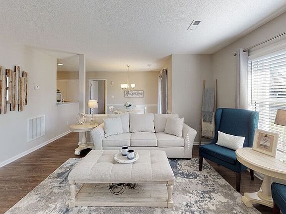 5th image of 701 Treybrooke Cir #1614