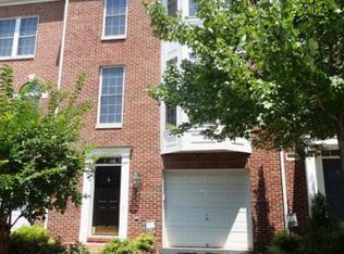 4310 Park Green Ct, Fairfax, VA 22030