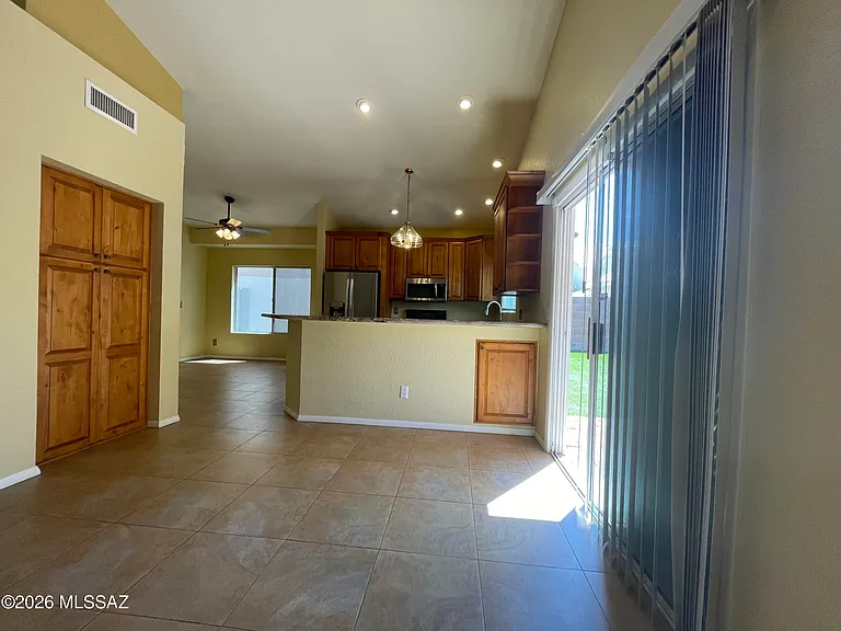 3741 W Spinnaker Ln — Photo 9