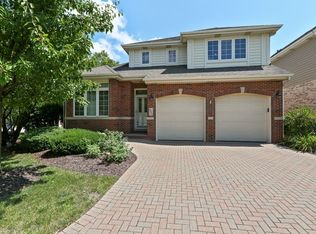 6401 Emerald Ct, Willowbrook, IL