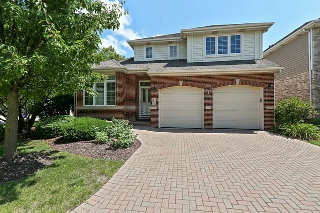 6401 Emerald Ct photo 1