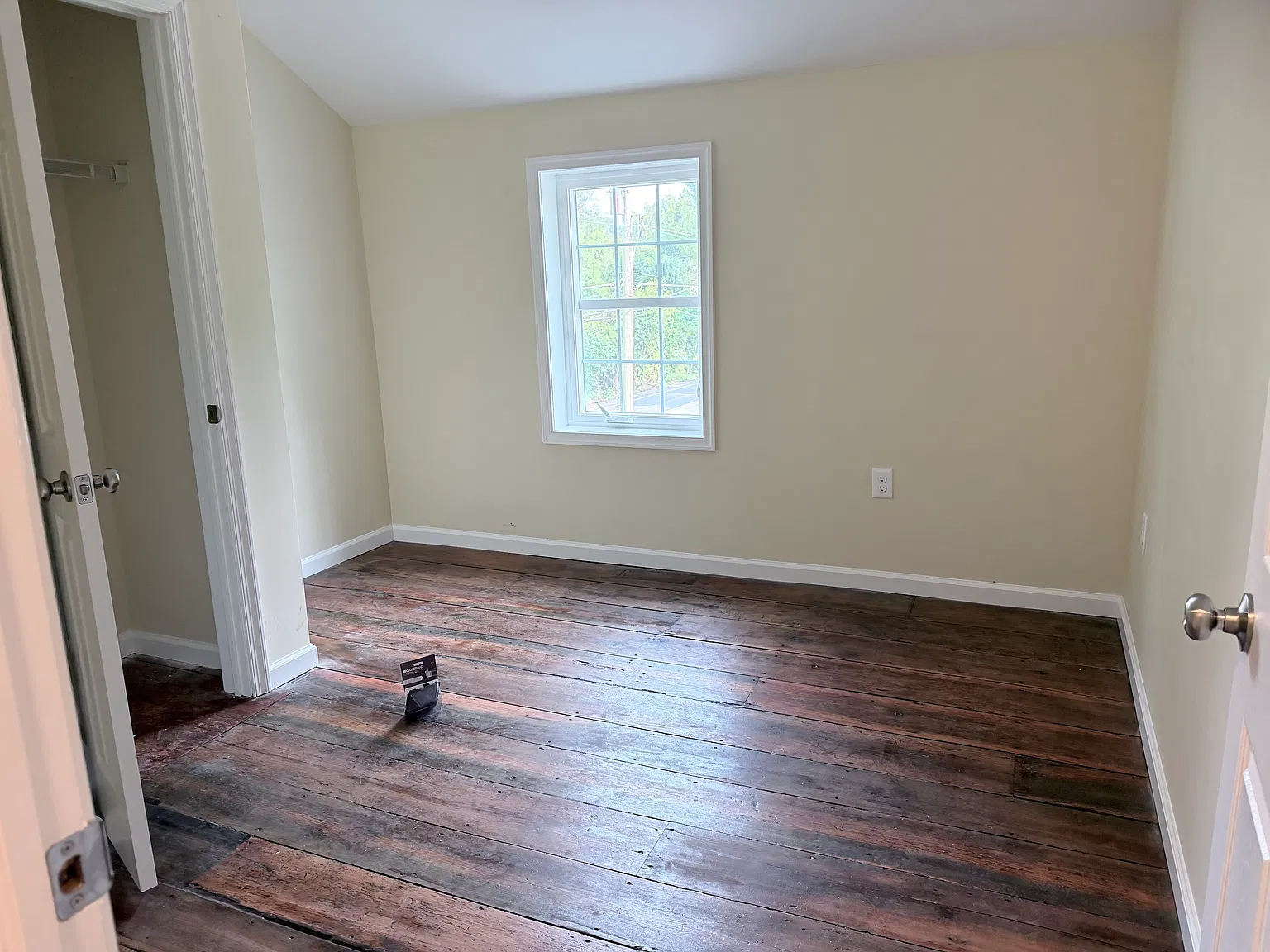 4 bed, 1960 sqft, $1,199 — Photo 4