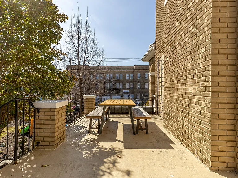 1407 Decatur St NW — Photo 31
