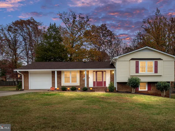 22 Noel Dr, Fredericksburg, VA 22408