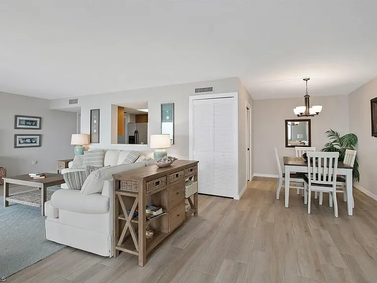 Gulf Shore Dr — Photo 9
