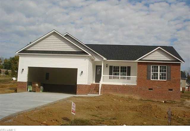 2nd image of 166 Von Logan Dr