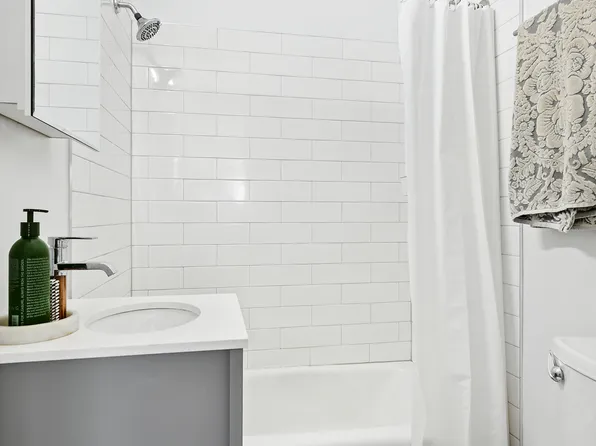 122 West 80th Street image 4 of 6