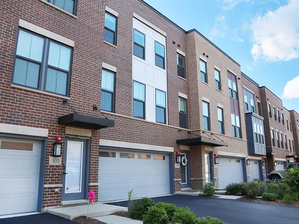 303 S Elm St, Mount Prospect, IL 60056