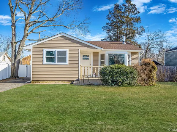 247 Rider Avenue, Patchogue, NY 11772