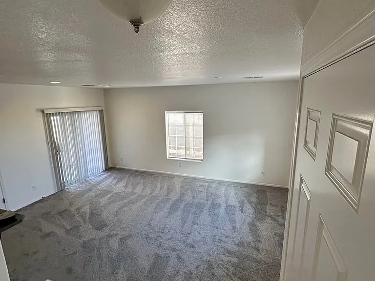 930 Wembly Hills Pl — Photo 5