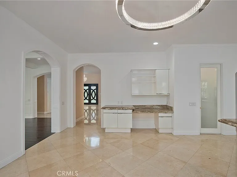 5607 Manley Ct — Photo 13