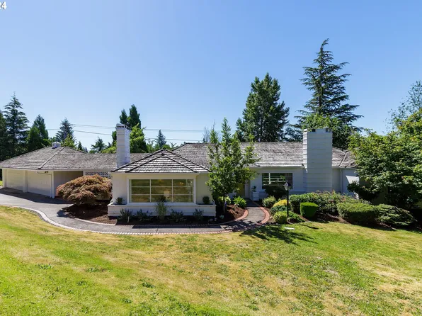7022 SW Canyon Ln, Portland, OR 97225
