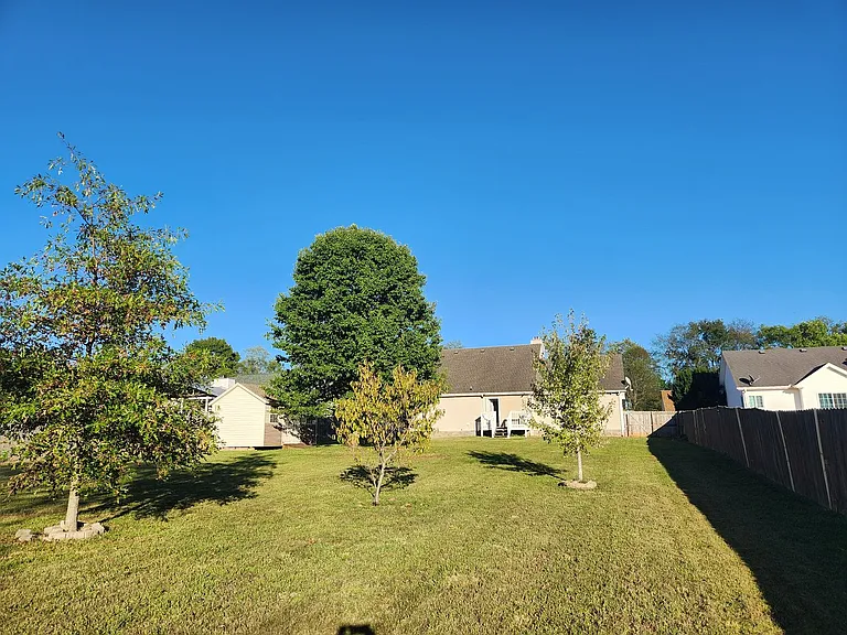 4028 Challis Dr — Photo 23