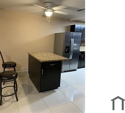 2 bed, 1121 sqft, $2,300 — Photo 4