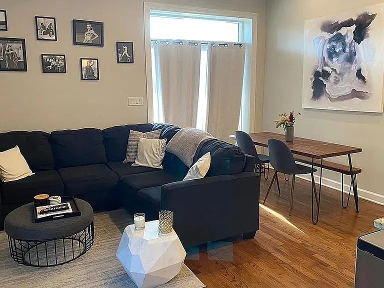 1837 N Wolcott Ave #1 — Photo 4