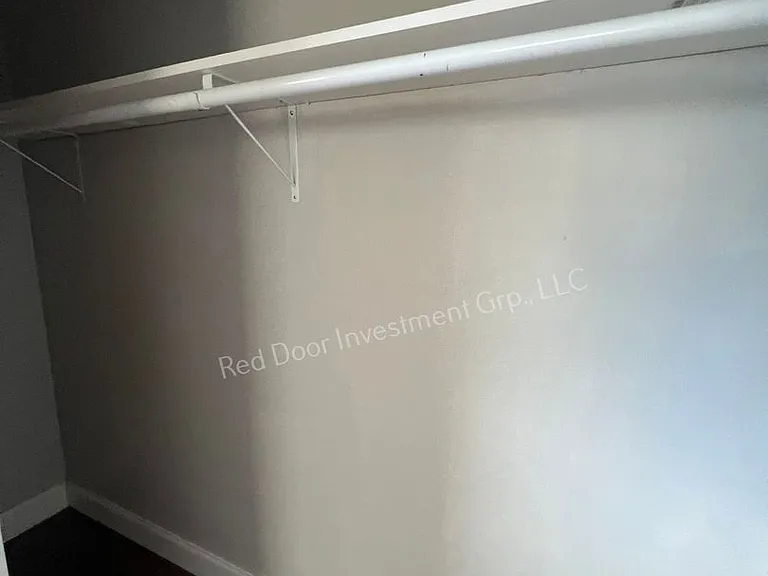 **August Move In Specials Riverside Apartments - Minutes to the River - Studio's, 1 Bedrooms, 2 B... — Photo 67