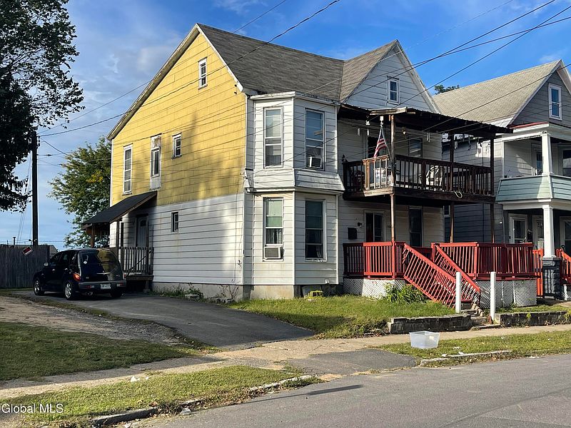 3rd image of 1106 2nd Avenue
