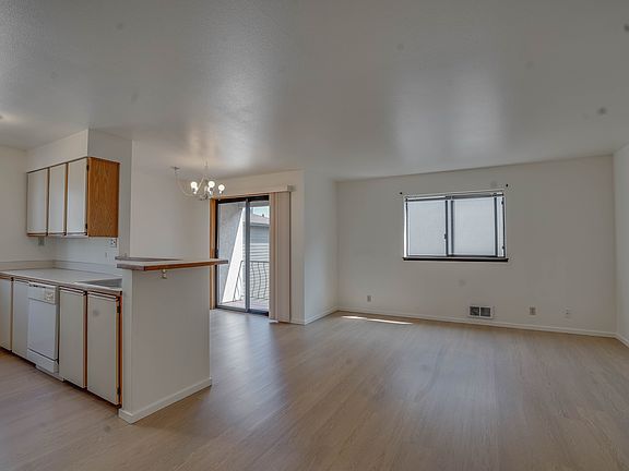 2nd image of 1116 NW Market St APT 204