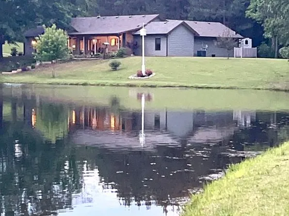 1193 Murray School Rd, Selmer, TN 38375