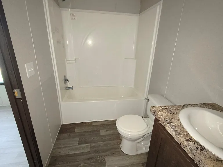 9 W Ashwood Dr — Photo 12