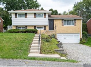 222 McKenzie Dr, Pittsburgh, PA