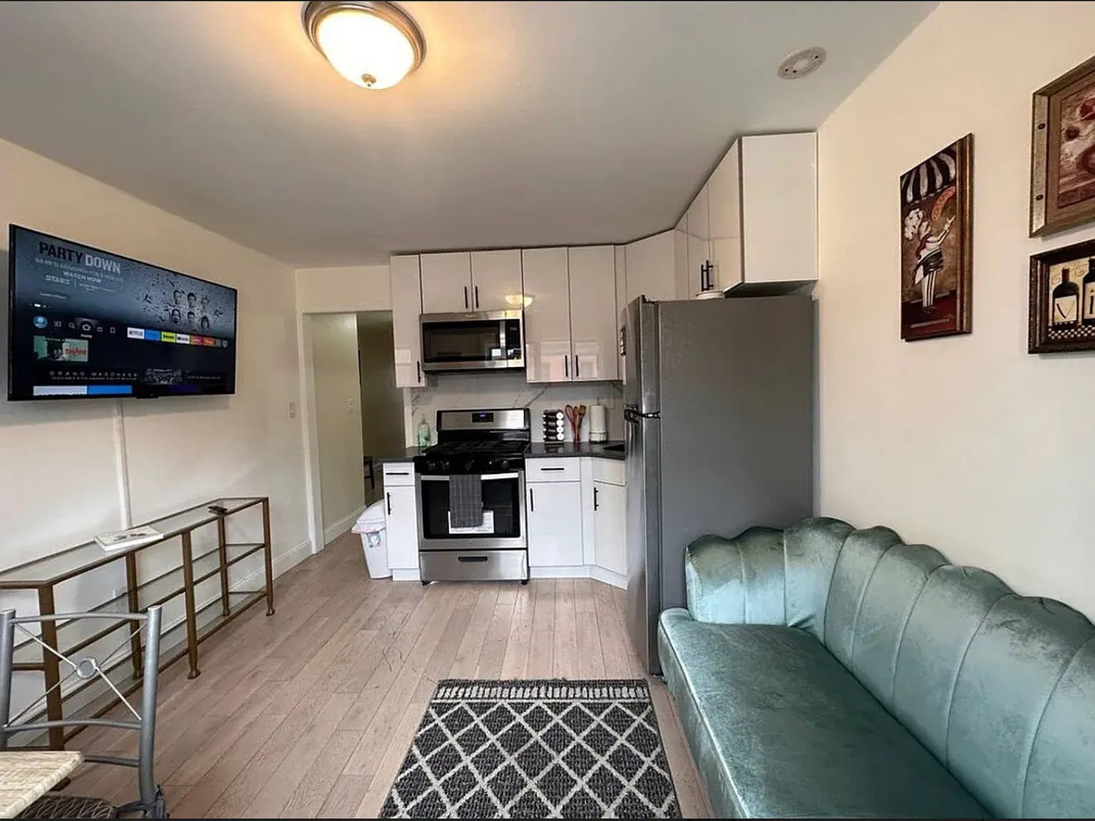 286 Cornelia Street — Photo 2