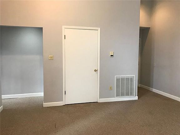 4th image of 1207 W North Ave APT 104