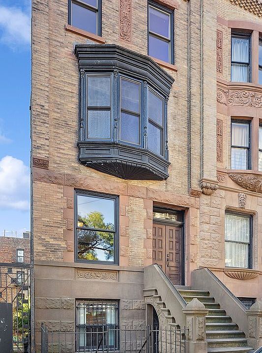 1st image of 418 W 160th St