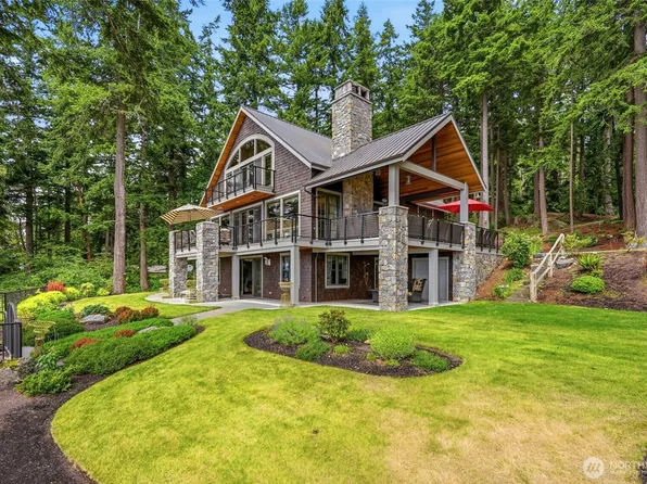 4898 S Camano Drive, Camano Island, WA 98282