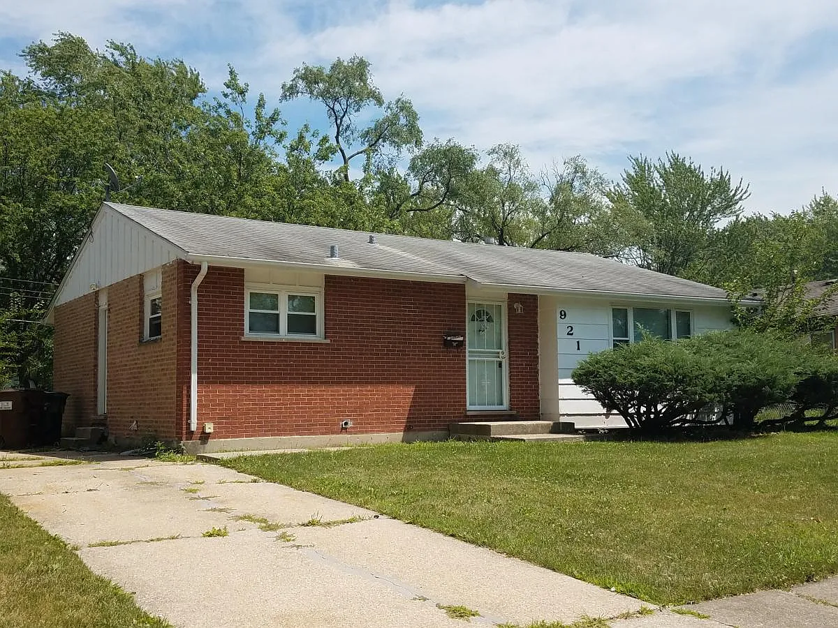 921 Union Dr photo 1