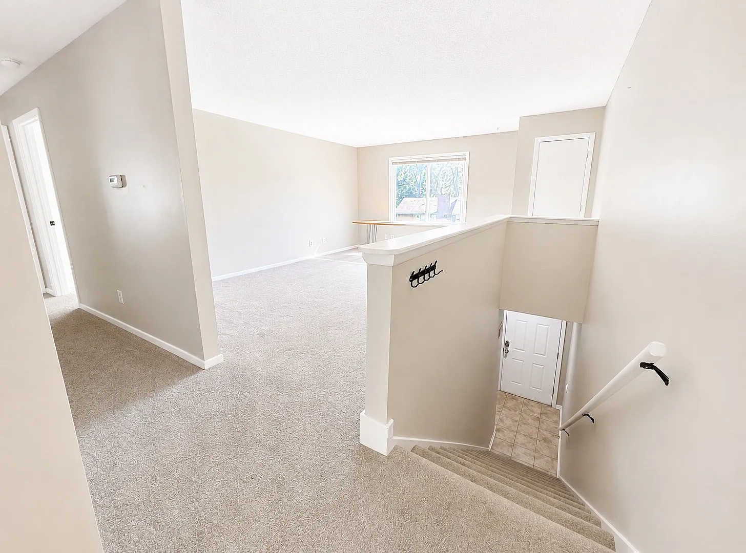 2 bed, 930 sqft, $1,320 — Photo 4