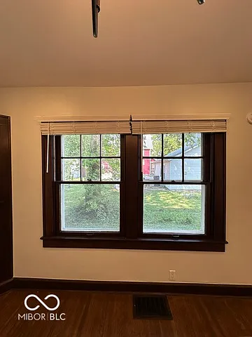 5807 Lowell Ave #5805 — Photo 12