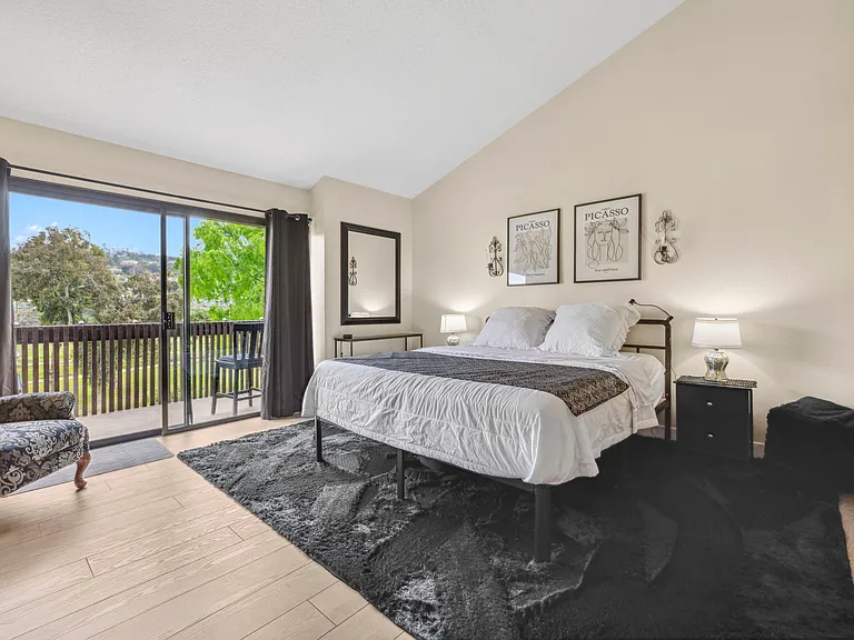 2508 Navarra Dr #402 — Photo 22