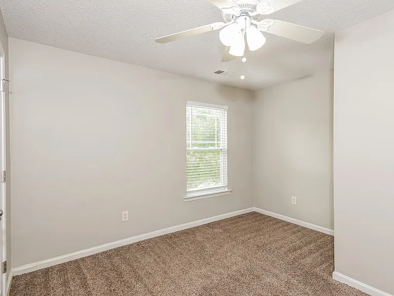 156 Darbys Run Way — Photo 13