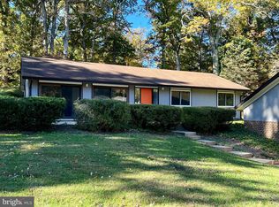 2302 Staley Rd, Reston, VA 20191