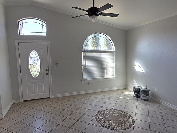 2nd image of 300 Horizon View Dr