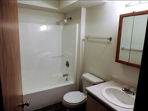 2nd image of 457-479 S Scott Blvd #17683665