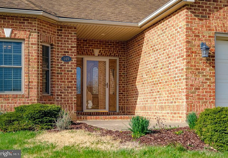 149 Donna Dr, Woodstock, VA 22664 Zillow