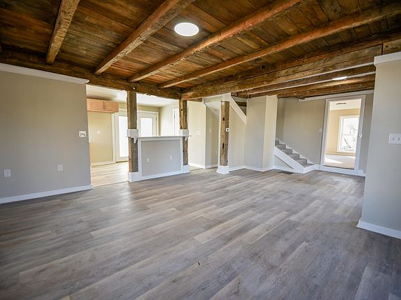 2nd image of 322 W Main St