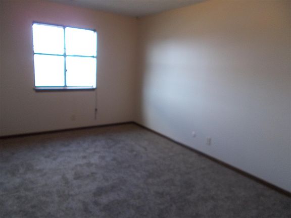 4th image of 3027 W Capital Ave Suite 12