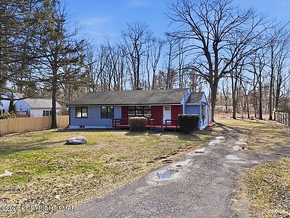 4th image of 108 Sharbaugh Rd