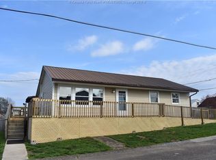 124 Hudson St, Saint Albans, WV 25177