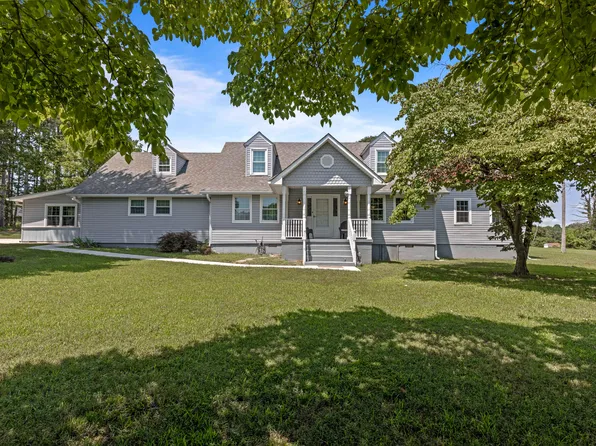 70 Cottage Ln, Chickamauga, GA 30707