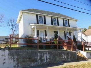 128 Valley St, Pulaski, VA 24301