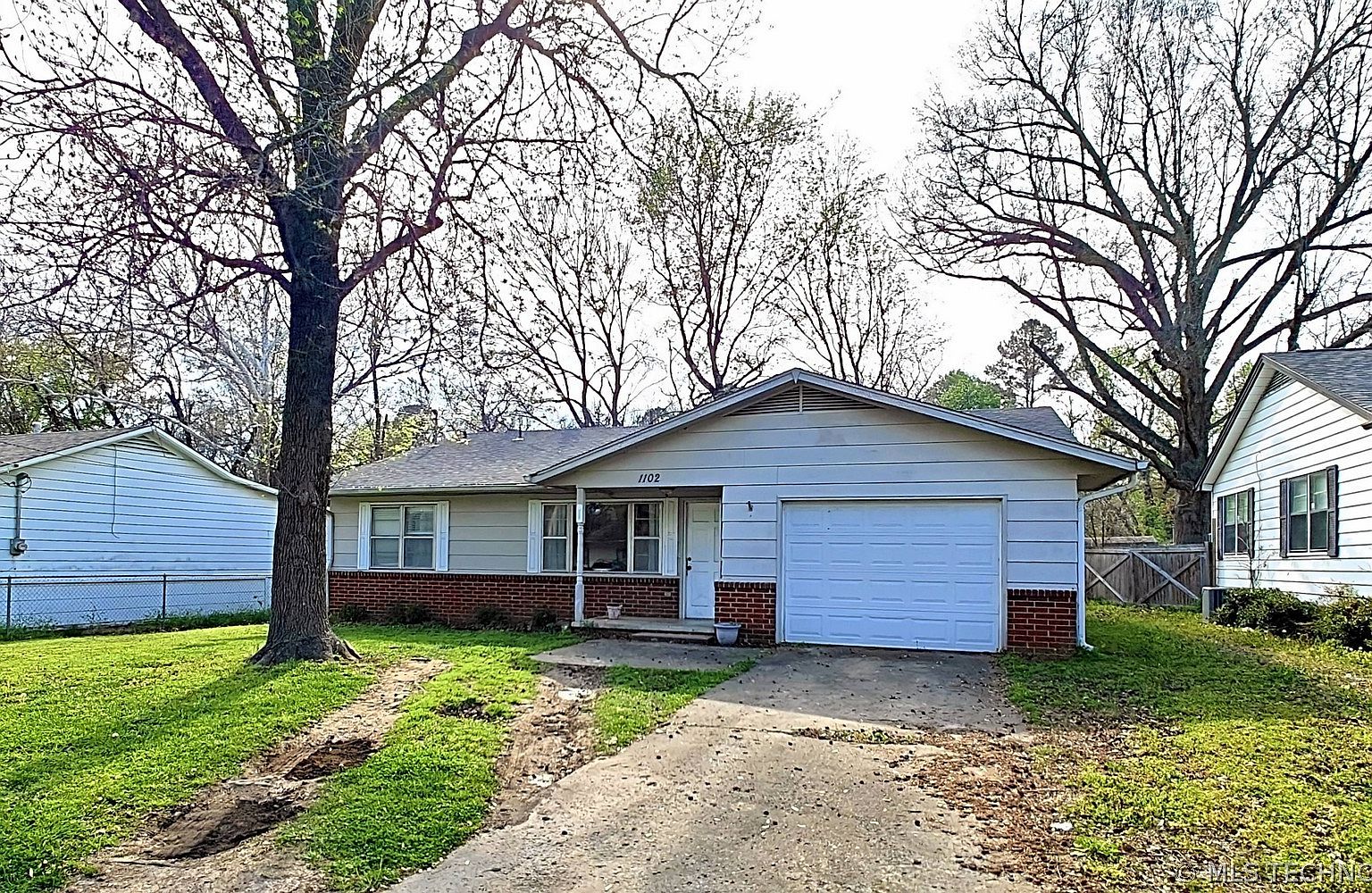 1102 S State Ave, Tahlequah, OK 74464 | Zillow