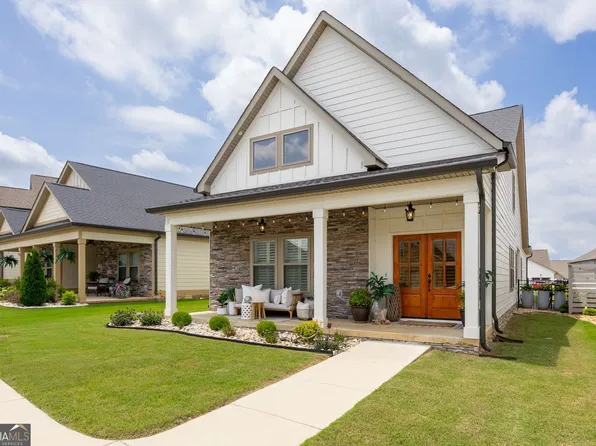 407 Tuscany Village Dr, Ringgold, GA 30736