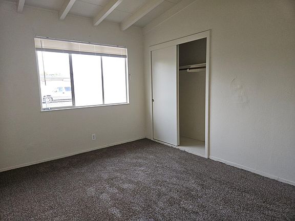 5th image of 2427 W Andrews Ave