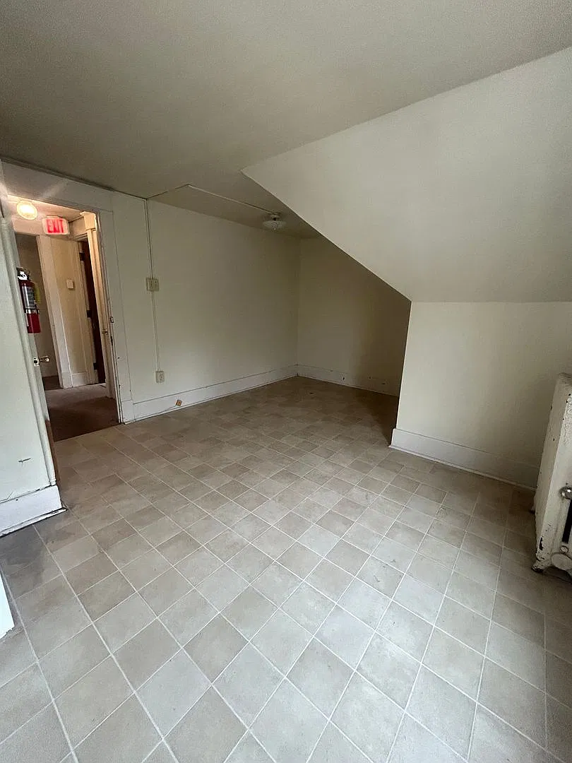 426 S. Atherton St. Upper — Photo 4