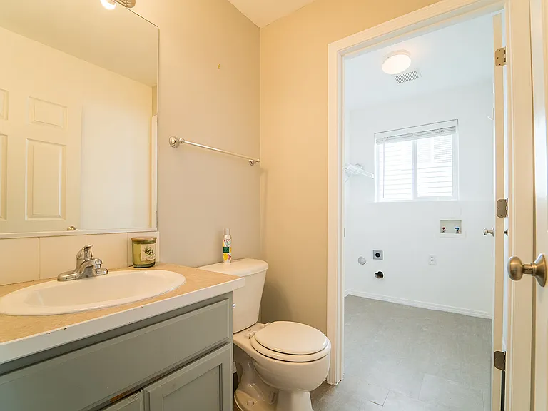 4307 S Stonington Ln — Photo 8
