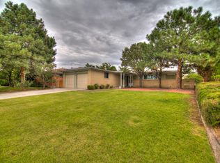 2924 Espanola St NE, Albuquerque, NM 87110